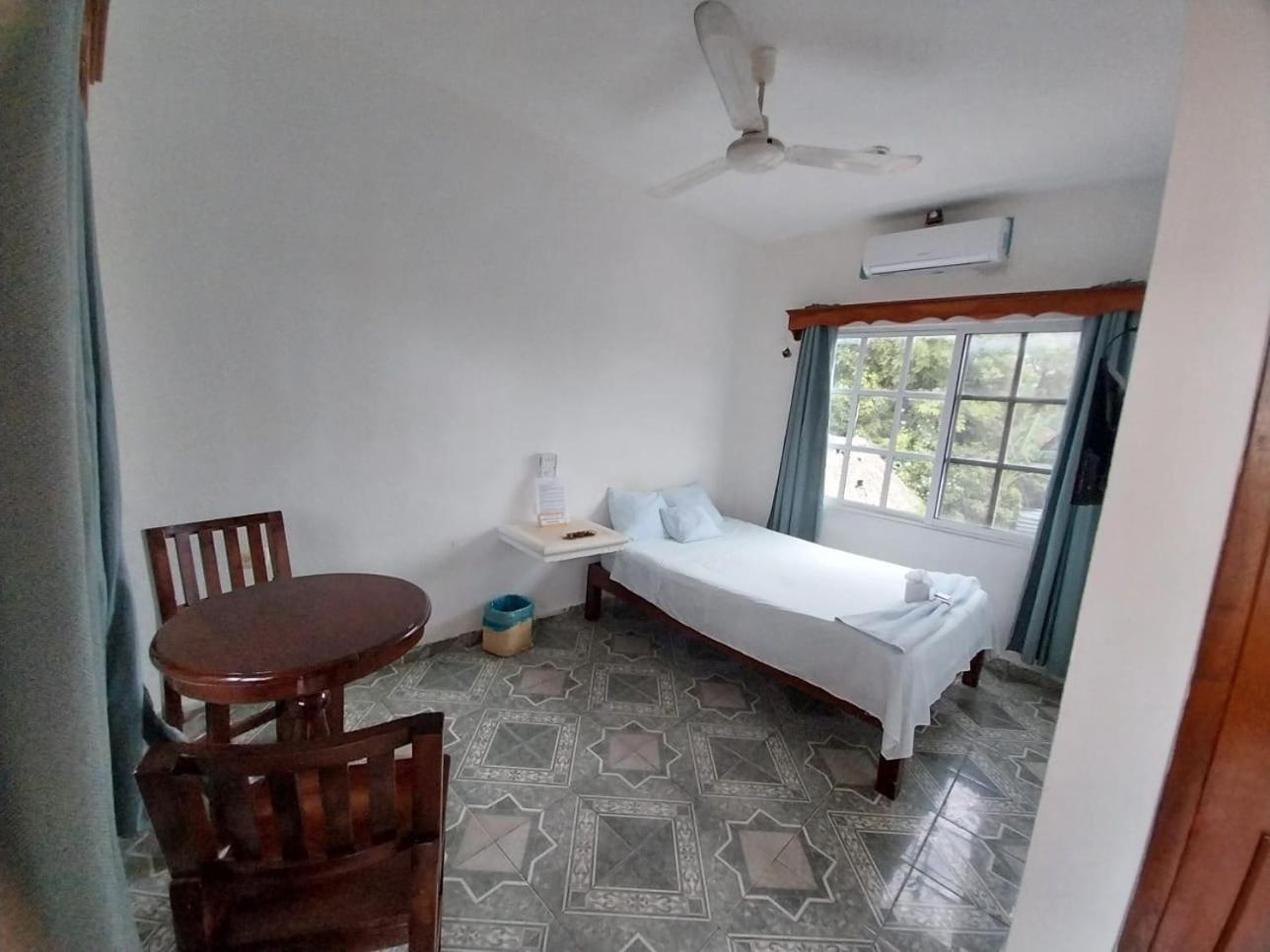Hotel Maria Jose Felipe Carrillo Puerto Buitenkant foto